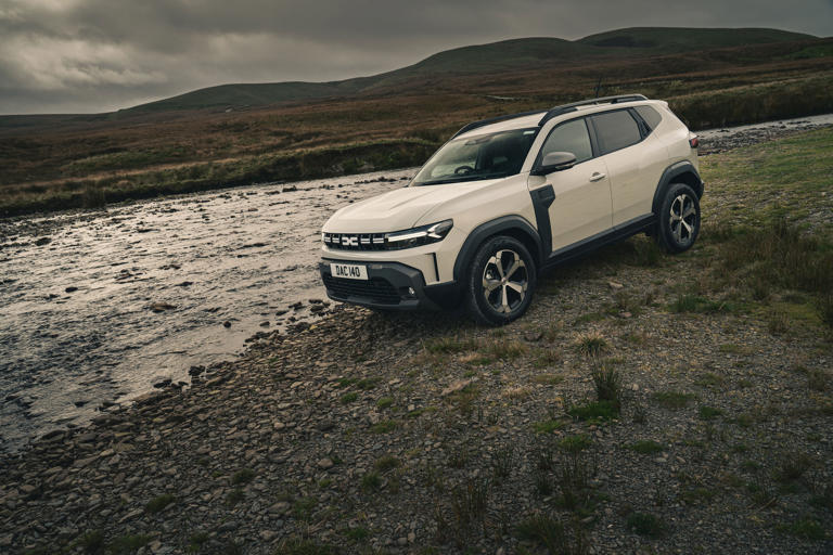 Renault’s Big Comeback: New-Gen Duster & Bigster SUV Launching Soon